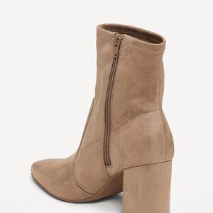 Old Navy Women's Suede Tan Heeled Boots